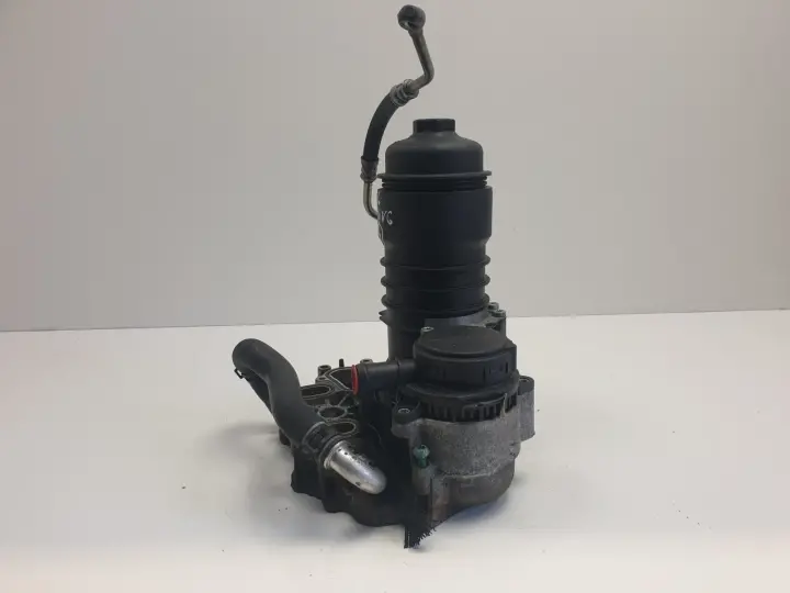 Audi A6 C6 2.7 TDI PODSTAWA FILTRA Oleju obudowa