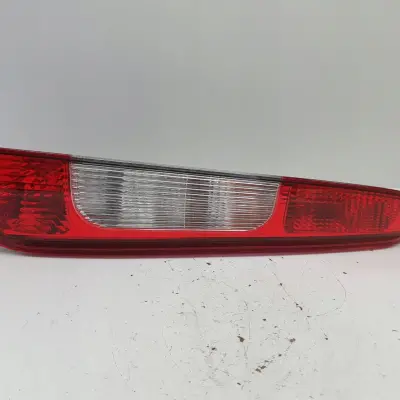 Ford C-Max I 03-06r TYLNA LAMPA PRAWA prawy tył pasażera