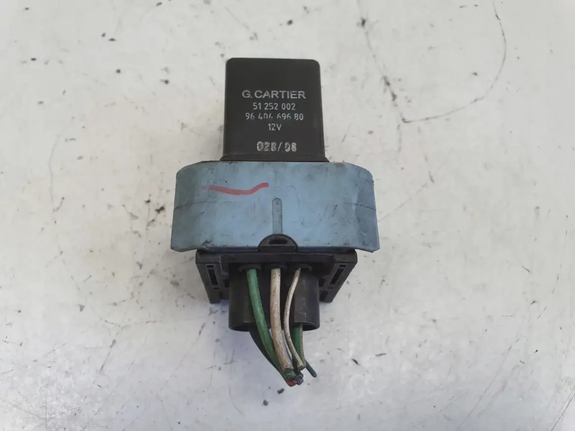 Citroen C3 C4 C5 Peugeot 307 407 PRZEKAŹNIK ŚWIEC ŻAROWYCH 9640469680