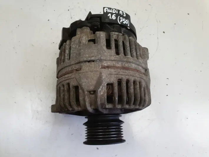 Audi A3 8L 1.6 8V ALTERNATOR bosch 028903028D 90A 0124325003