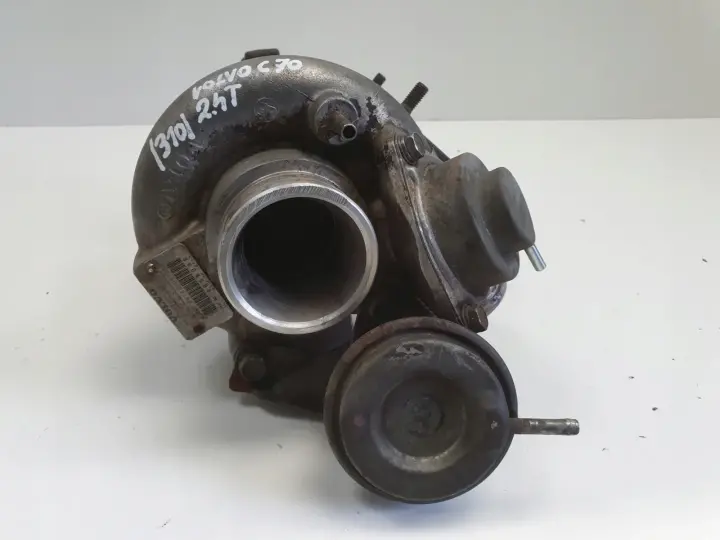 Volvo S60 V70 C70 2.4 T TURBOSPRĘŻARKA turbo 8658098