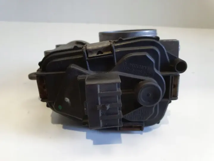 Citroen C4 1.4 16V PRZEPUSTNICA 9647925480