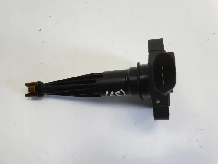 BMW F20 F30 2.0 D CZUJNIK POZIOMU OLEJU 8608781