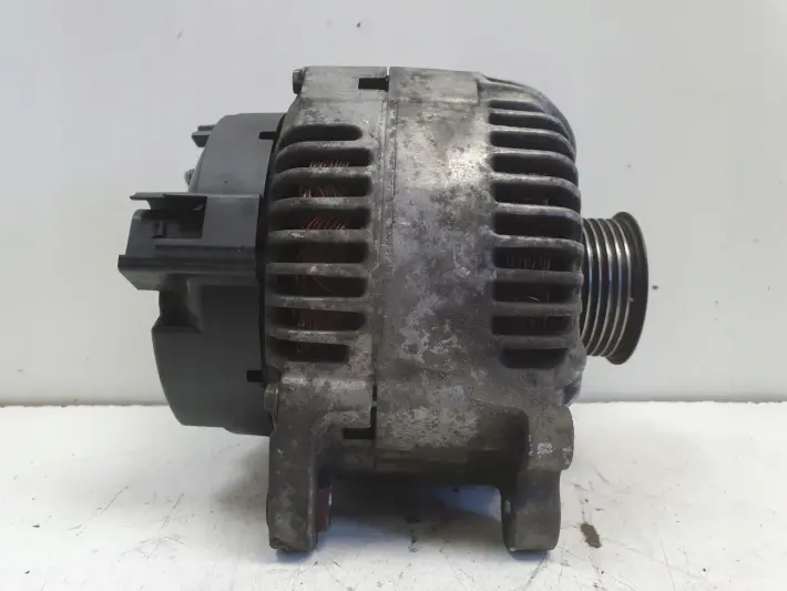 Audi A6 C6 2.7 TDI ALTERNATOR 059903015R 180A valeo