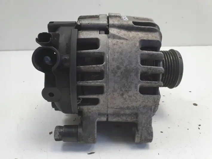 Peugeot 3008 1.6 HDI ALTERNATOR valeo 9665617780