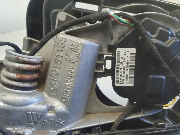 BMW G30 G31 17-24r LUSTERKO LEWE KIEROWCY europa 5 pin 7443771