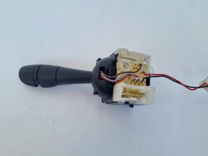 Renault Captur I Clio IV PRAWA MANETKA WYCIERACZEK 255676085R