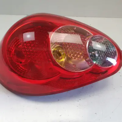 Toyota Aygo I TYLNA LAMPA LEWA lewy tył kierowcy