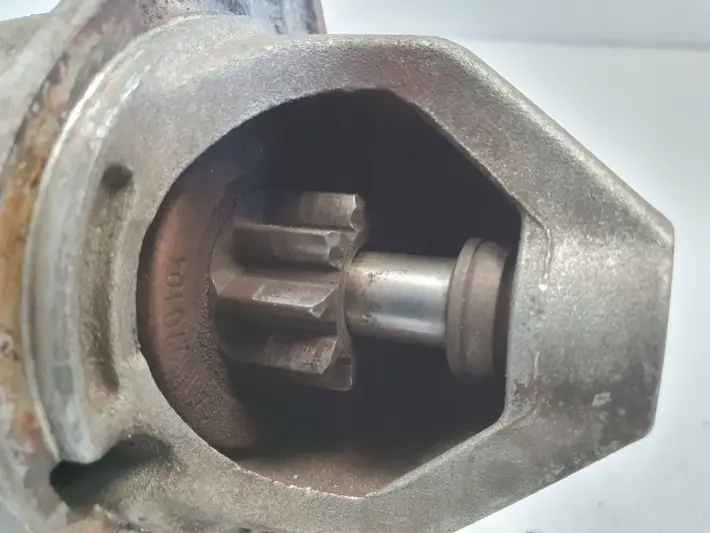Opel Zafira B 1.8 16V ROZRUSZNIK bosch oryginał 00011707405