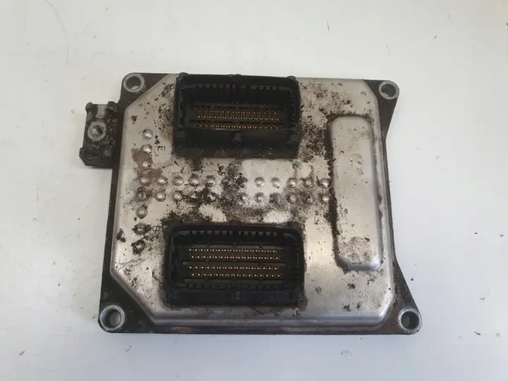 Opel Astra III H 1.6 16V STEROWNIK SILNIKA komputer 55567114 HS