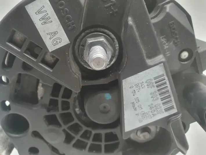 VW Golf V 1.9 TDI ALTERNATOR bosch 06F903023F 140A