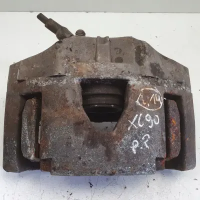 Volvo XC90 I PRZEDNI ZACISK HAMULCOWY Prawy przód Pasażera P.P 30657307 960