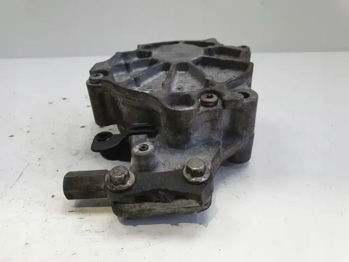 Land Rover Freelander II 2.2 TD4 POMPA VACUM wakum D171B-1A