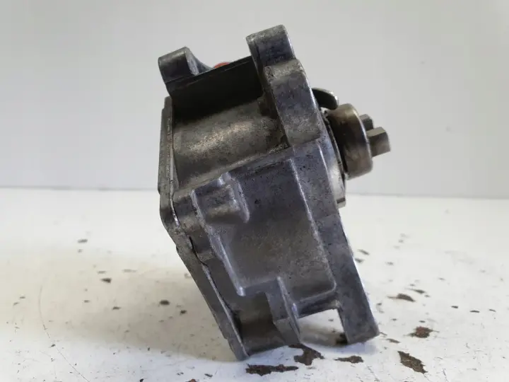 Volvo V70 III XC70 II lift 2.0D D4 POMPA VACUM wakum 31316688