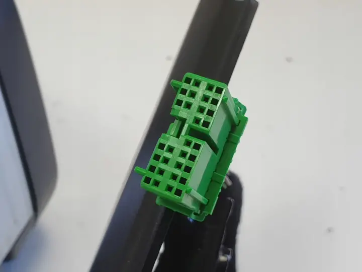 Volvo V60 LIFT LUSTERKO PRAWE PASAŻERA europa 31352478 podświetlany 12 pin