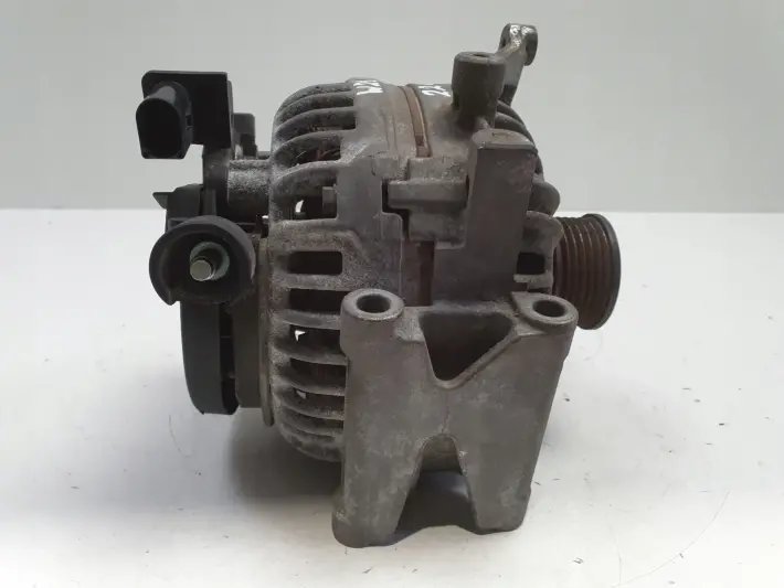 Mercedes W211 2.2 CDI ALTERNATOR 0124625014 A0131540002