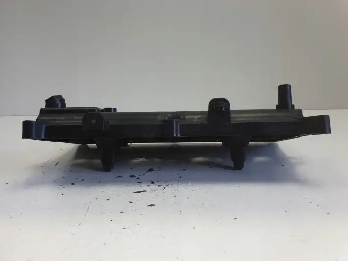 Nissan Qashqai 2.0 16V POKRYWA ZAWORÓW MR20