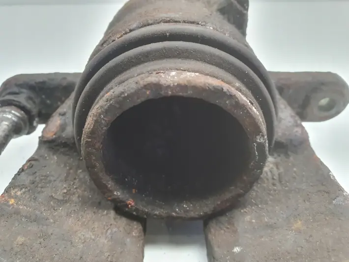 Renault Clio IV LEWY PRZEDNI ZACISK HAMULCOWY przód kierowcy L.P TRW