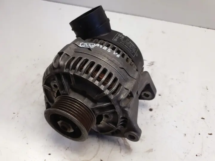 Audi A4 B5 2.6 V6 ALTERNATOR bosch 0123510014 120A