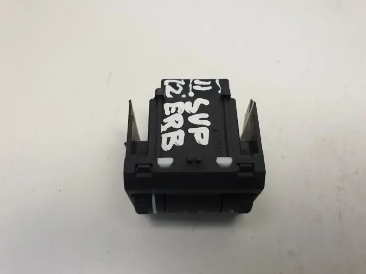 4d1df3088cd4557f8279653d5cee47cc