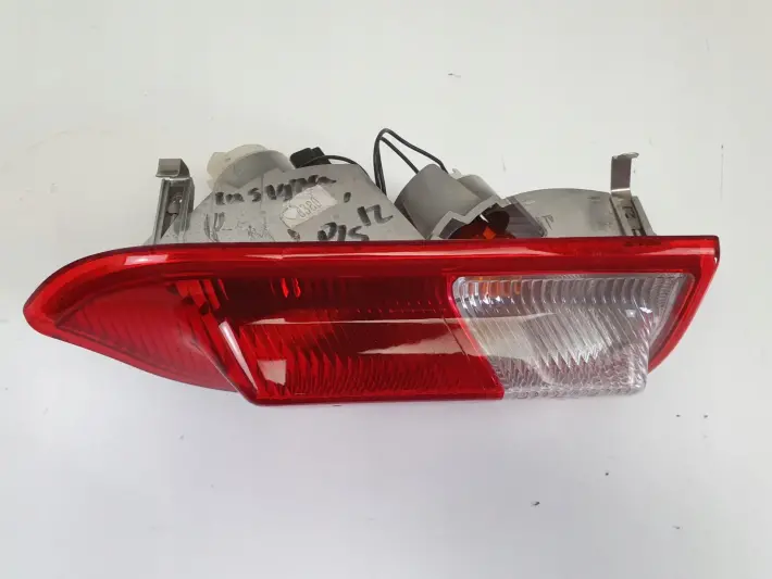 Opel Insignia A kombi TYLNIA TYLNA LAMPA LEWA lewy tył w klape 13226854