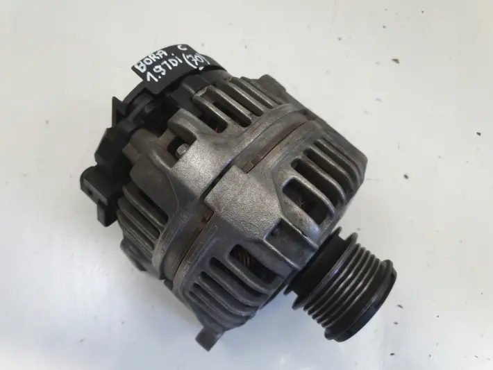 VW Bora 1.9 TDI ALTERNATOR bosch 038903023L 90A
