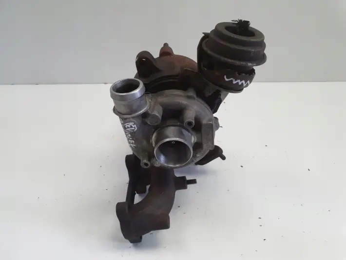 Audi A3 8L Golf IV 1.9 TDI TURBOSPRĘŻARKA turbo 038253019A
