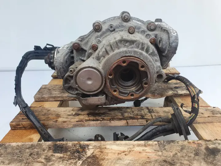 BMW X6 E71 X5 3.0 D TYLNY MOST TYŁ DYFER 7586025