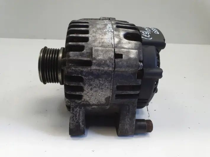 Citroen Xsara Picasso 1.6 HDI ALTERNATOR 9646321780 valeo
