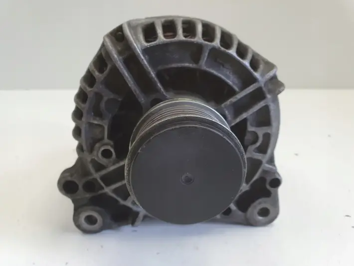 VW Golf IV 1.9 TDI ALTERNATOR bosch 028903028E 120A
