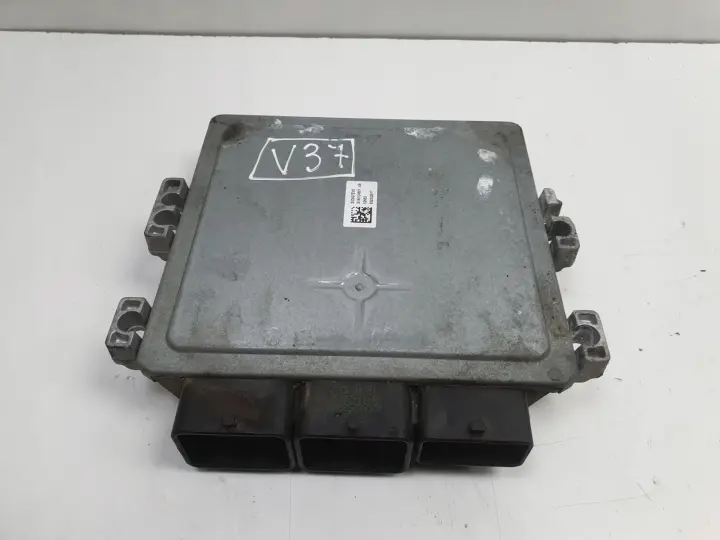 Volvo V60 S60 II 1.6 D2 STEROWNIK SILNIKA Komputer 31405027 S180134102E