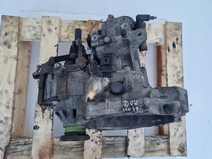 VW Bora 1.6 16V SKRZYNIA BIEGÓW DUW manualna MANUAL