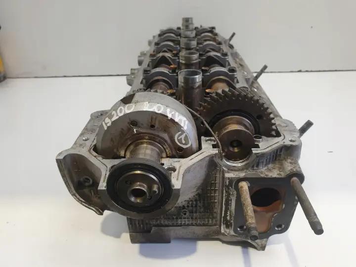 Lexus IS 200 IS200 2.0 B VVTi GŁOWICA CYLINDRÓW