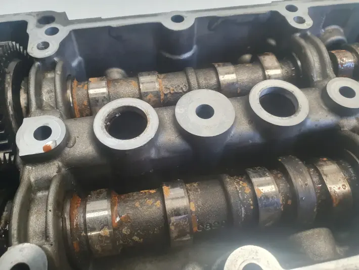 Fiat Doblo II 1.3 M-JET WAŁKI ROZRZĄDU Pokrywa zaworów 55209068