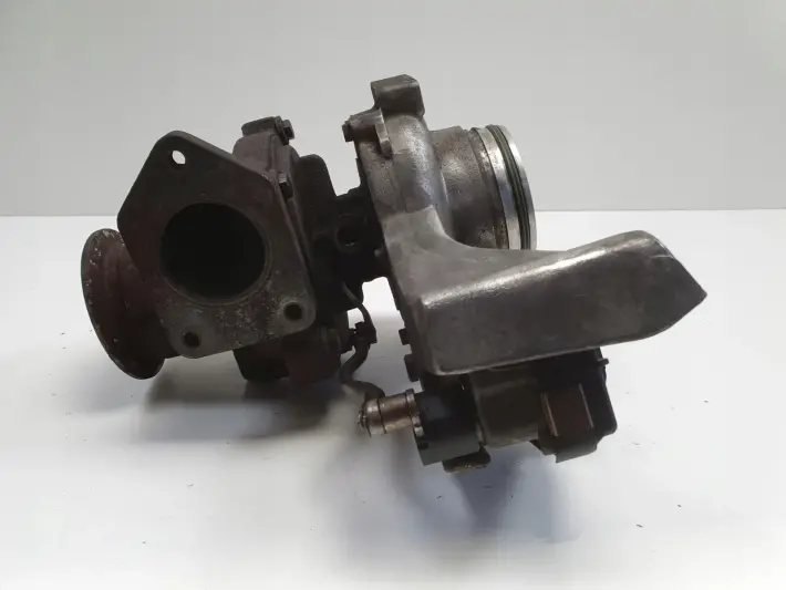 BMW E87 E90 E91 2.0 D N47 TURBOSPRĘŻARKA turbo 7800594