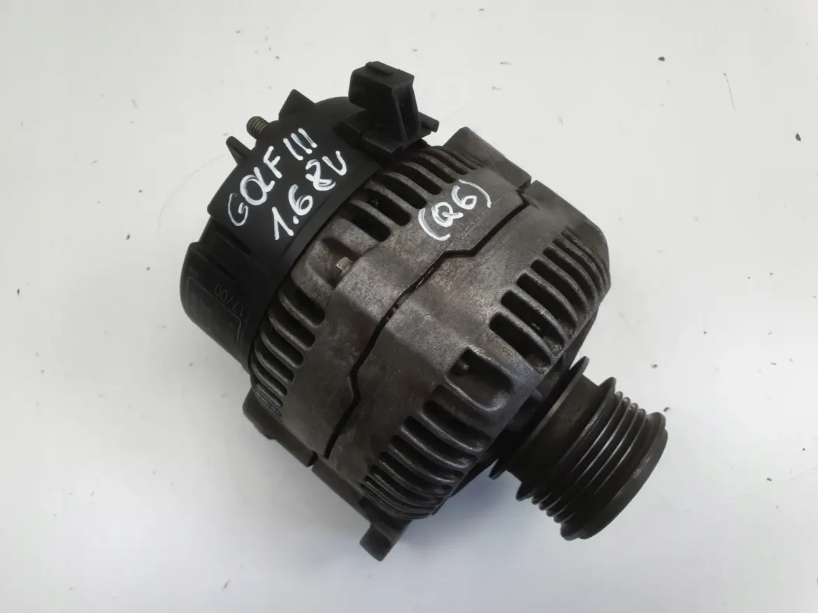 VW Golf III 1.6 ALTERNATOR 028903025H bosch 70A