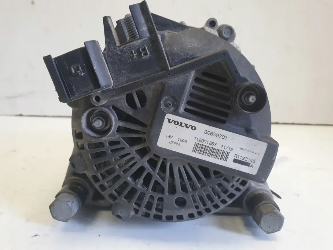 Volvo S40 II V50 1.6 D D2 ALTERNATOR 30659701