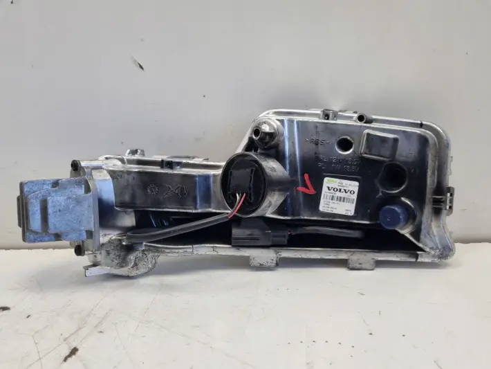 Volvo S60 II V60 LIFT PRZEDNI HALOGEN LEWY PRZÓD kierowcy LED DRL 31420238