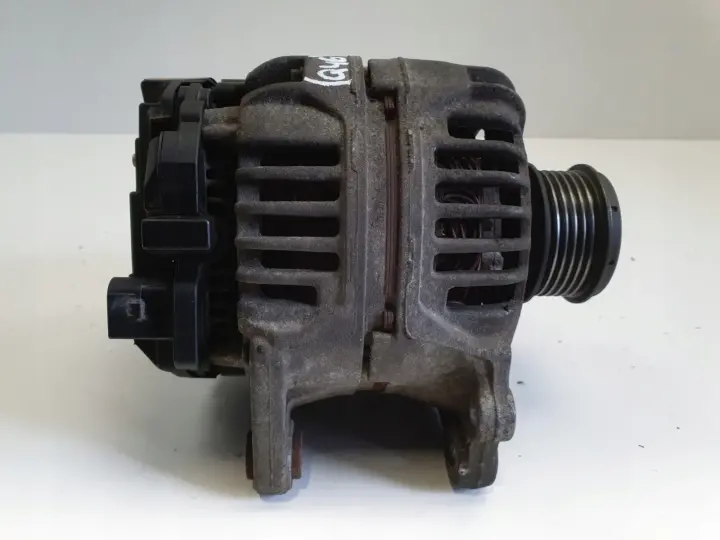Audi A3 8L Golf IV 1.9 TDI ALTERNATOR bosch 028903028D 90A