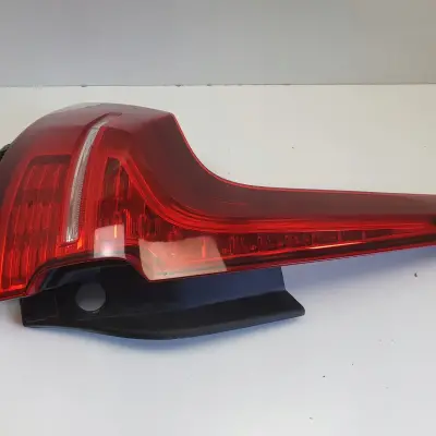 Volvo V60 II 18-24r TYLNIA TYLNA LAMPA LEWA lewy tył 32291358