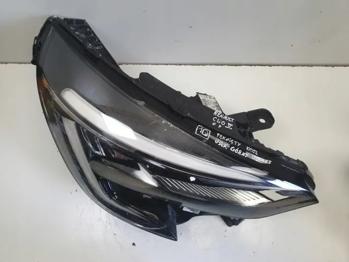 Renault Clio V PRZEDNIA LAMPA PRAWA PRAWY PRZÓD FULL LED europa 260107933R