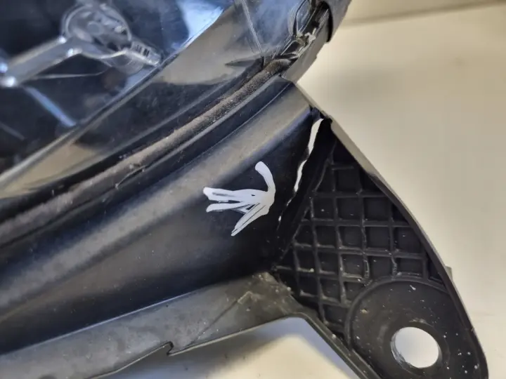 Renault Captur I 13-17r PRZEDNIA LAMPA LEWA lewy przód EUROPA 260600953R