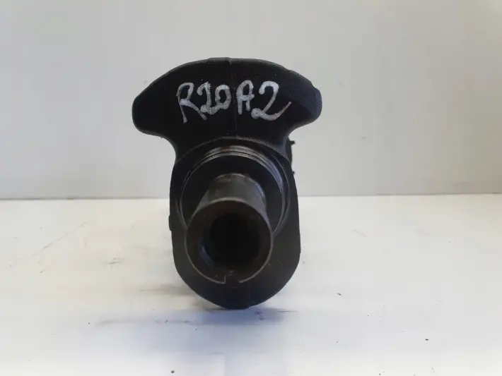b2b7e3093668e49f950bb443eee04899