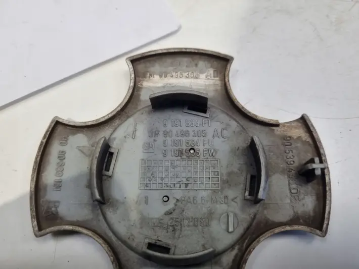 Opel Vauxhall DEKIELEK FELGI Kapsel kołpak 90496305AC 9191533FT 98/99mm