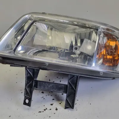 VW Transporter T5 PRZEDNIA LAMPA LEWA lewy przód EUROPA 0301191301