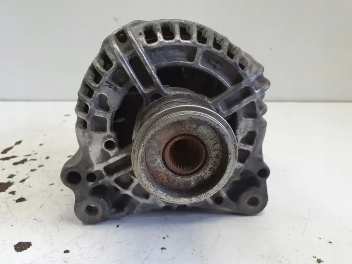 VW Sharan Alhambra Galaxy 1.9 TDI ALTERNATOR bosch 028903030A 120A