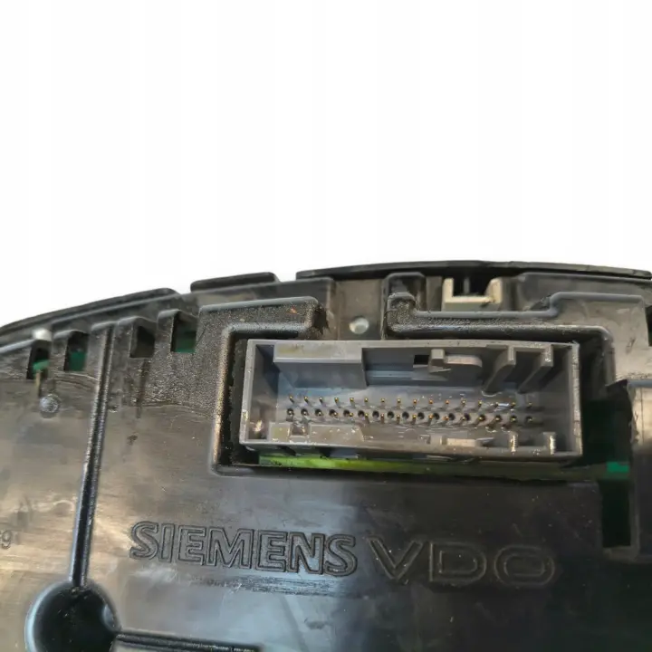 2e2643bda73d7eaa0dc8205d563cc200