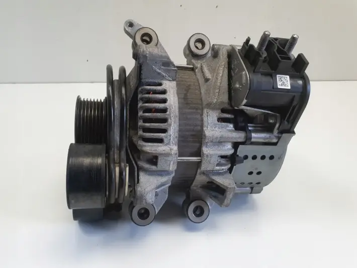 Volvo XC60 II 2.0 D B4 Mild Hybrid ALTERNATOR 32383087