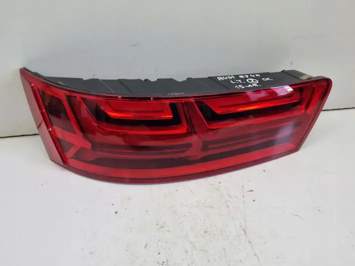 Audi Q7 4M LEWA TYLNA LAMPA Lewy tył kierowcy 4M0945093M Europa