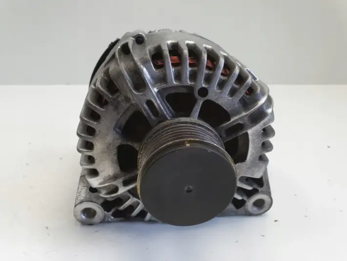 Peugeot 207 1.6 HDI ALTERNATOR valeo 9646321780